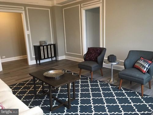 apt-701-2031 Locust St, PHILADELPHIA, PA, 19103-5693 | Card Image