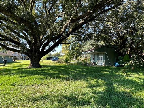 226 Bazile Dr, Braithwaite, LA, 70040-1752 | Card Image