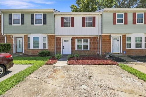6020 Edgelake Dr, Virginia Beach, VA, 23464-4905 | Card Image