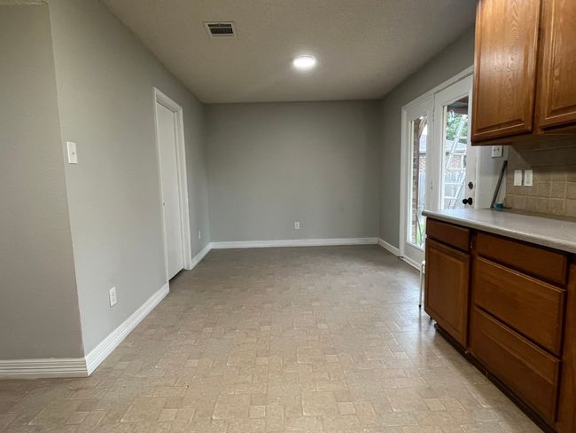 1625 Withers Way, House other with 3 bedrooms, 3 bathrooms and null parking in Krum TX | Image 6