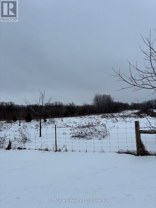 0 Oxford St W, Beachville, ON, N0J1A0 | Card Image