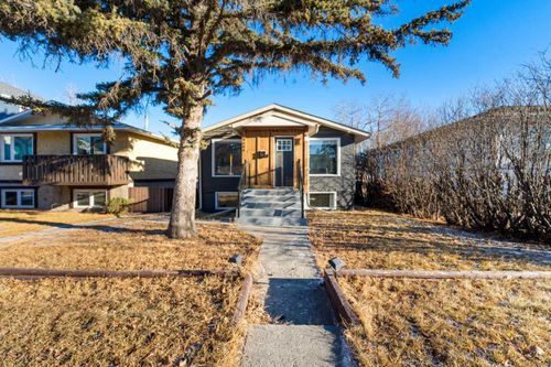 4608 70 St Nw, Calgary, AB, T3B2K6 | Card Image