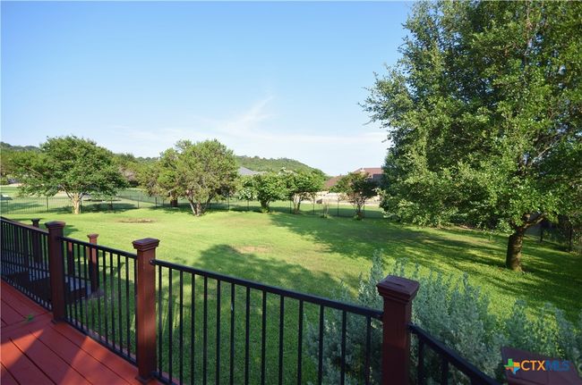 Parklike back yard | Image 35