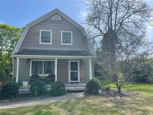 20 Vail Ave, East Quogue, NY, 11942-4118 | Card Image
