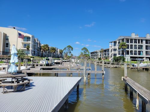 112-4011 Nasa Pkwy, El Lago, TX, 77586-6251 | Card Image