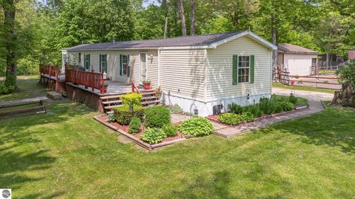 8836 Ora Lake Rd, Hale, MI, 48739-8724 | Card Image