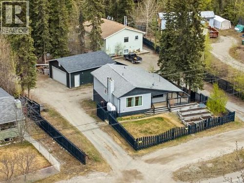2102 Centennial St, Whitehorse, YT, Y1A3Z7 | Card Image