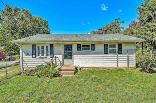 18 Ivory Creek Ln, Blue Ridge, VA, 24064-2118 | Card Image