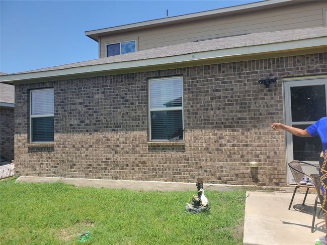 11821 Pecangate Way, House other with 5 bedrooms, 3 bathrooms and 4 parking in Manor TX | Image 5