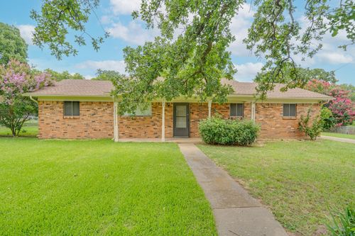 140 Joyce Dr, Argyle, TX, 76226-5810 | Card Image