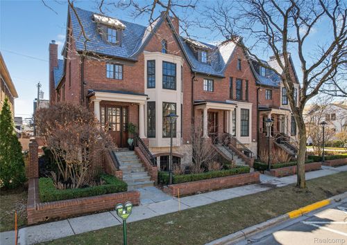 277 W Brown St, Birmingham, MI, 48009-1454 | Card Image