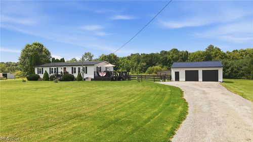 11175 Smith Goshen Rd, Beloit, OH, 44609-9289 | Card Image