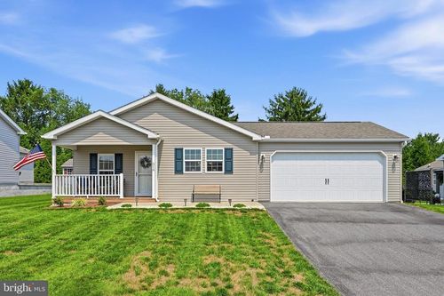 516 Saint Patty Dr, NOTTINGHAM, PA, 19362-3303 | Card Image