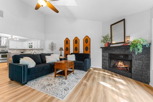 185 Eagle Pointe Dr, Branson, MO, 65616-3494 | Card Image