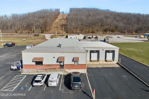 479 Lower Business Park Rd, Linn Creek, MO, 65052-2161 | Card Image
