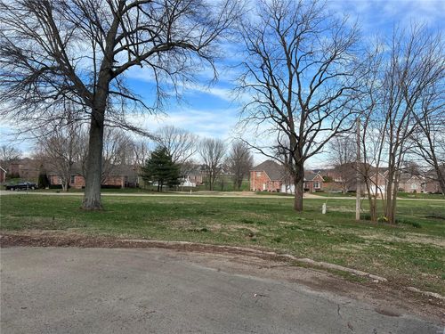 15 Pinehurst Dr, Farmington, MO, 63640 | Card Image