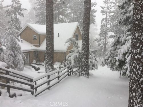 547 Chipmunk Ln, Big Bear Lake, CA, 92315 | Card Image