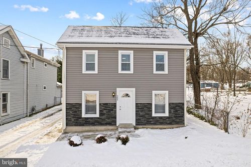 384 Juliustown Rd, Columbus, NJ, 08022-1502 | Card Image