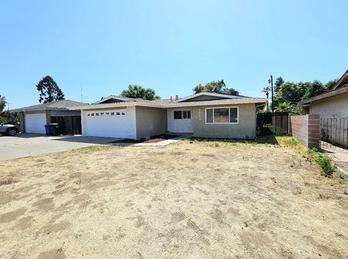 1559 N Prospect St, Porterville, CA, 93257-1019 | Card Image