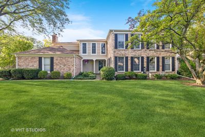 1122 Creekside Drive, Townhouse with 3 bedrooms, 2 bathrooms and 2 parking in Wheaton IL | Image 1