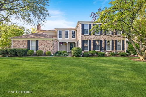 1122 Creekside Drive, Wheaton, IL, 60189 | Card Image