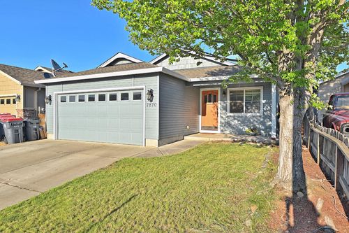 7870 27th Street, White City, OR, 97503 | Card Image