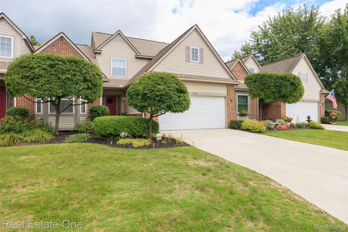 2511 Kerria Dr, Howell, MI, 48855-6455 | Card Image