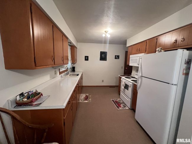 633 Mission Dr, House other with 3 bedrooms, 2 bathrooms and null parking in Kewanee IL | Image 12