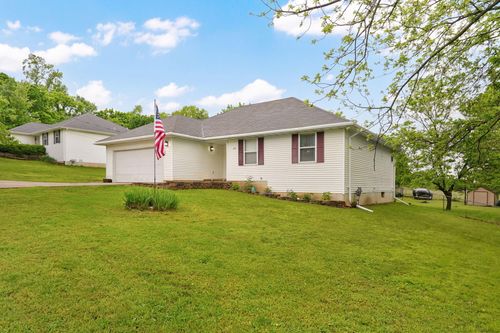 451 S 11th St, Ozark, MO, 65721-9051 | Card Image