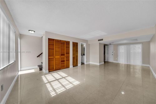 0-671 W 80th St, Hialeah, FL, 33014 | Card Image