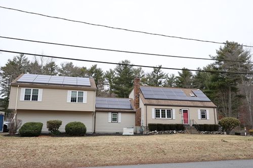 100 Valley St, Pembroke, MA, 02359-3716 | Card Image