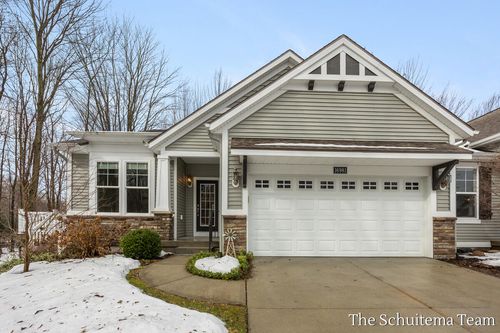 16981 Pickett Ln, Nunica, MI, 49448-9370 | Card Image