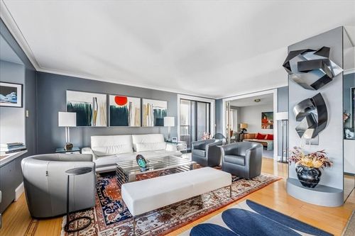 apt-26f-65 E India Row, Boston, MA, 02110-3388 | Card Image