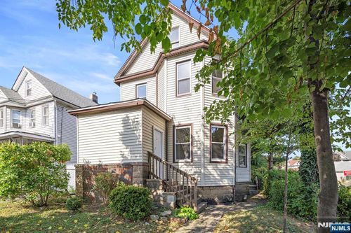 72 Winant, Ridgefield Park, NJ, 07660 | Card Image