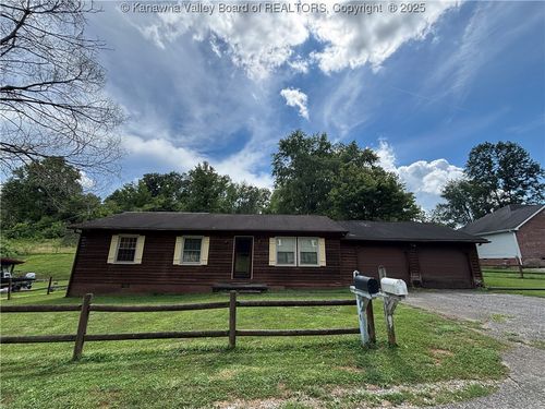 171 Arrowhead Dr, Winfield, WV, 25213-7671 | Card Image