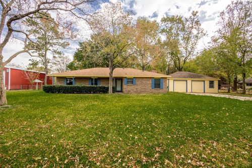 102 Sue Ln, Highlands, TX, 77562-3850 | Card Image