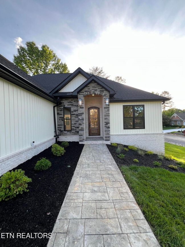 257 Gadusi Way, House other with 3 bedrooms, 3 bathrooms and null parking in Loudon TN | Image 8