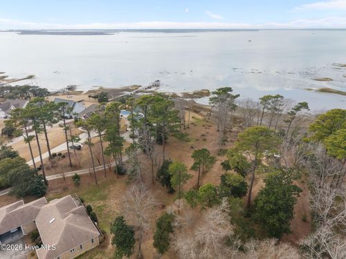 240 Mary Gray Farm Rd, Beaufort, NC, 28516-7404 | Card Image