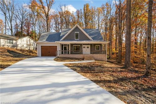 2795 Caraway Ln, Winston-Salem, NC, 27103 | Card Image