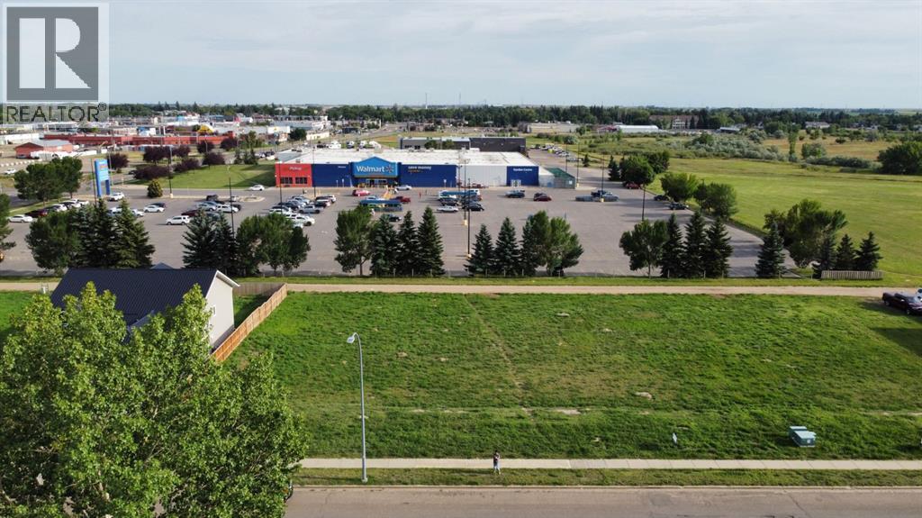 Land in Brooks
