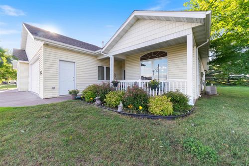 705 Laura Lane Cr, Two Harbors, MN, 55616 | Card Image