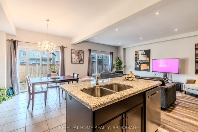 138 Shoreview Pl, House attached with 3 bedrooms, 3 bathrooms and 2 parking in Stoney Creek ON | Image 12