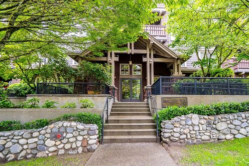 305-38 7th Ave, New Westminster, BC, V3L5W2 | Card Image