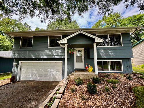 7020 Springhill Cir, Eden Prairie, MN, 55346-2615 | Card Image
