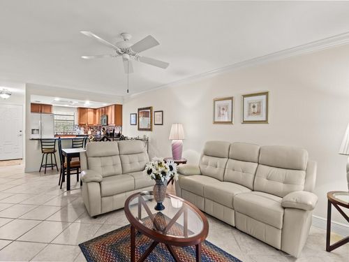 apt-b6-400 18th St, Vero Beach, FL, 32960-0829 | Card Image