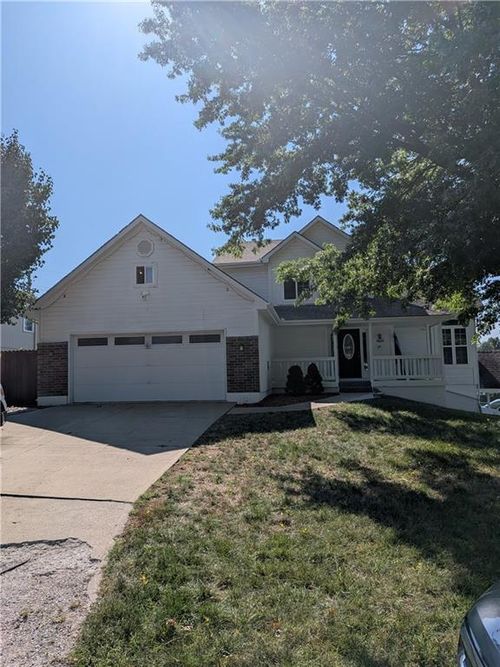 2615 Ne Springbrook St, Blue Springs, MO, 64014-1444 | Card Image