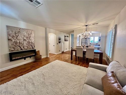 6699 Oxendale Ave, Las Vegas, NV, 89139-5364 | Card Image