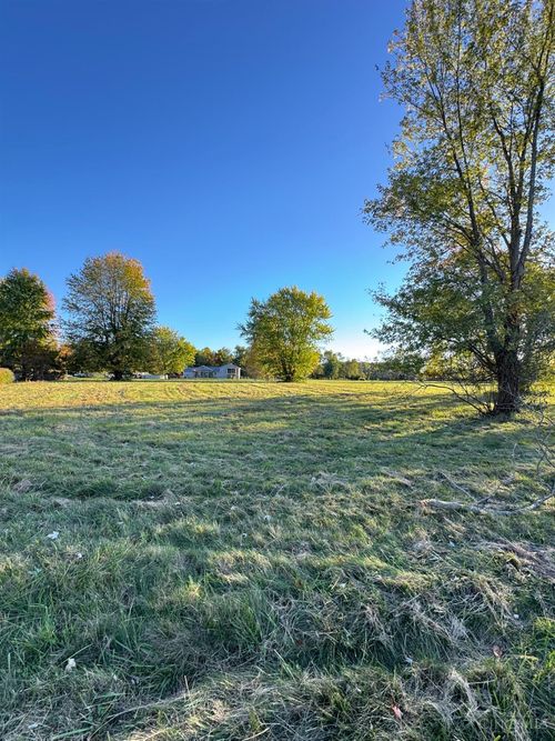 219 Schlitz Dr, Fayetteville, OH, 45118-8423 | Card Image