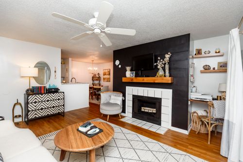 unit-1600g-2011 N Highway 17, Mount Pleasant, SC, 29466 | Card Image