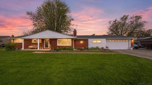 46891 Roselane Dr, Chesterfield, MI, 48047-5153 | Card Image